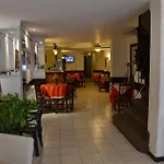 Hotel Dallas Center